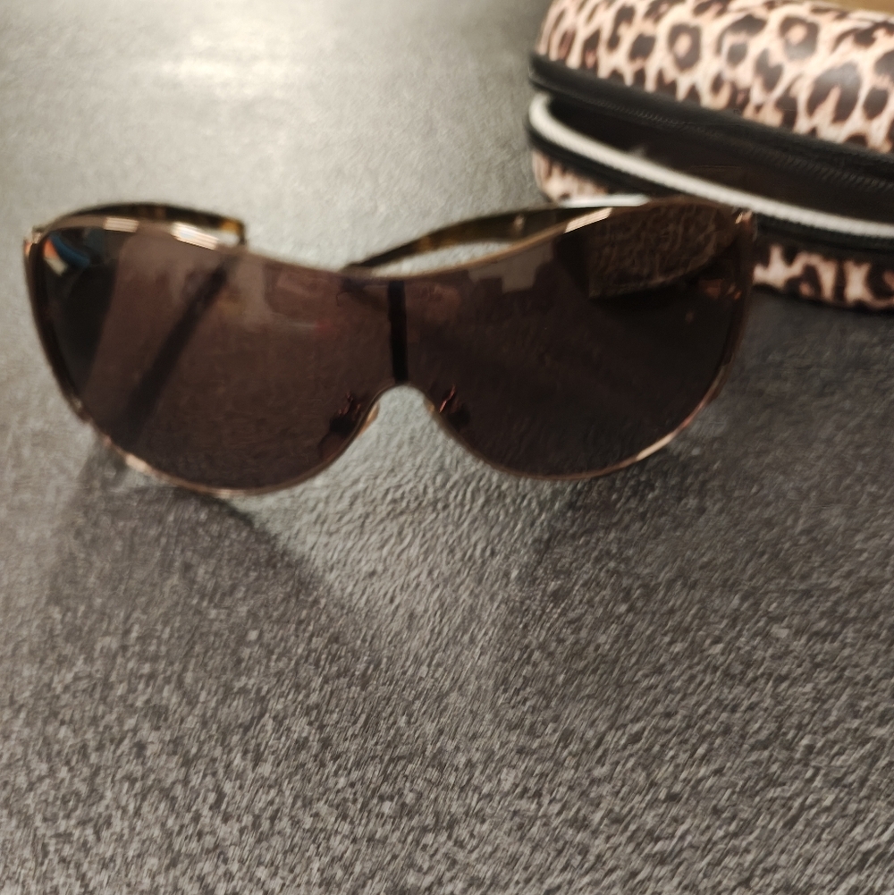 Dolce Gabbana Tortoise Shell Shield Sunglasses - Picture 3 of 10